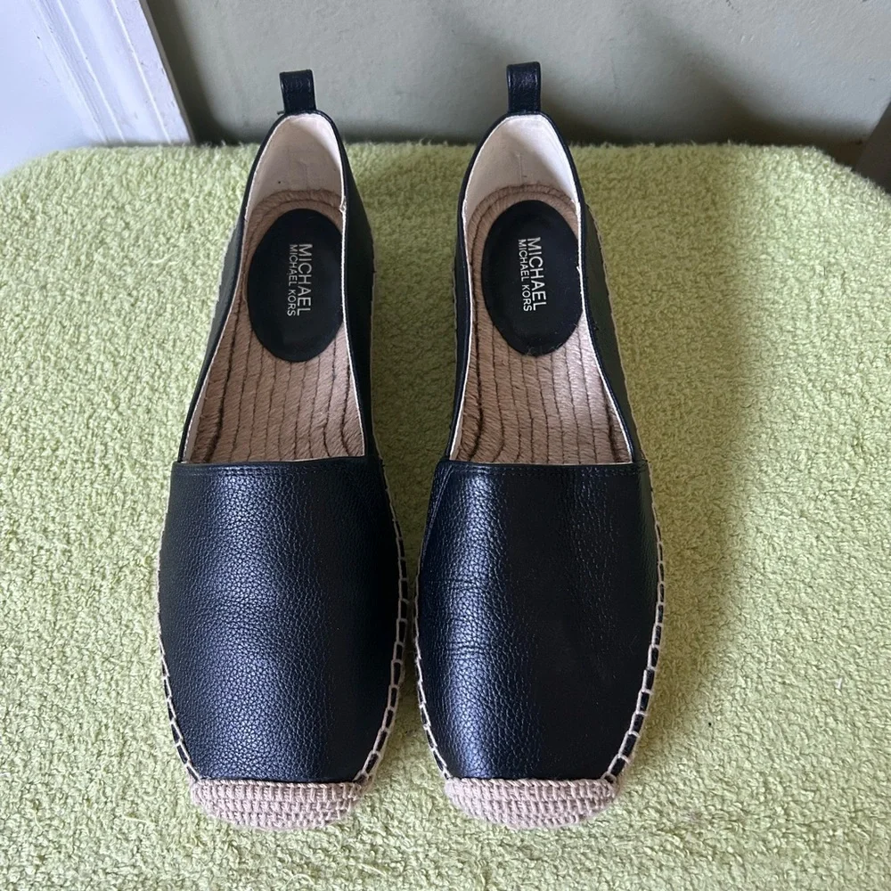 NWOT Michael Kors Black Espadrille Flats - Picture 1 of 11